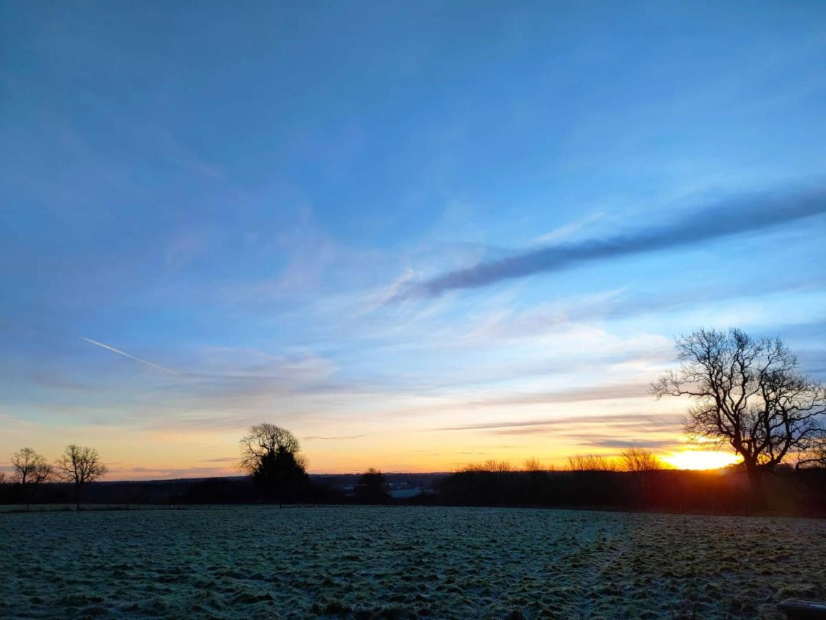 Milberry Green Meadows Warlingham Extérieur photo