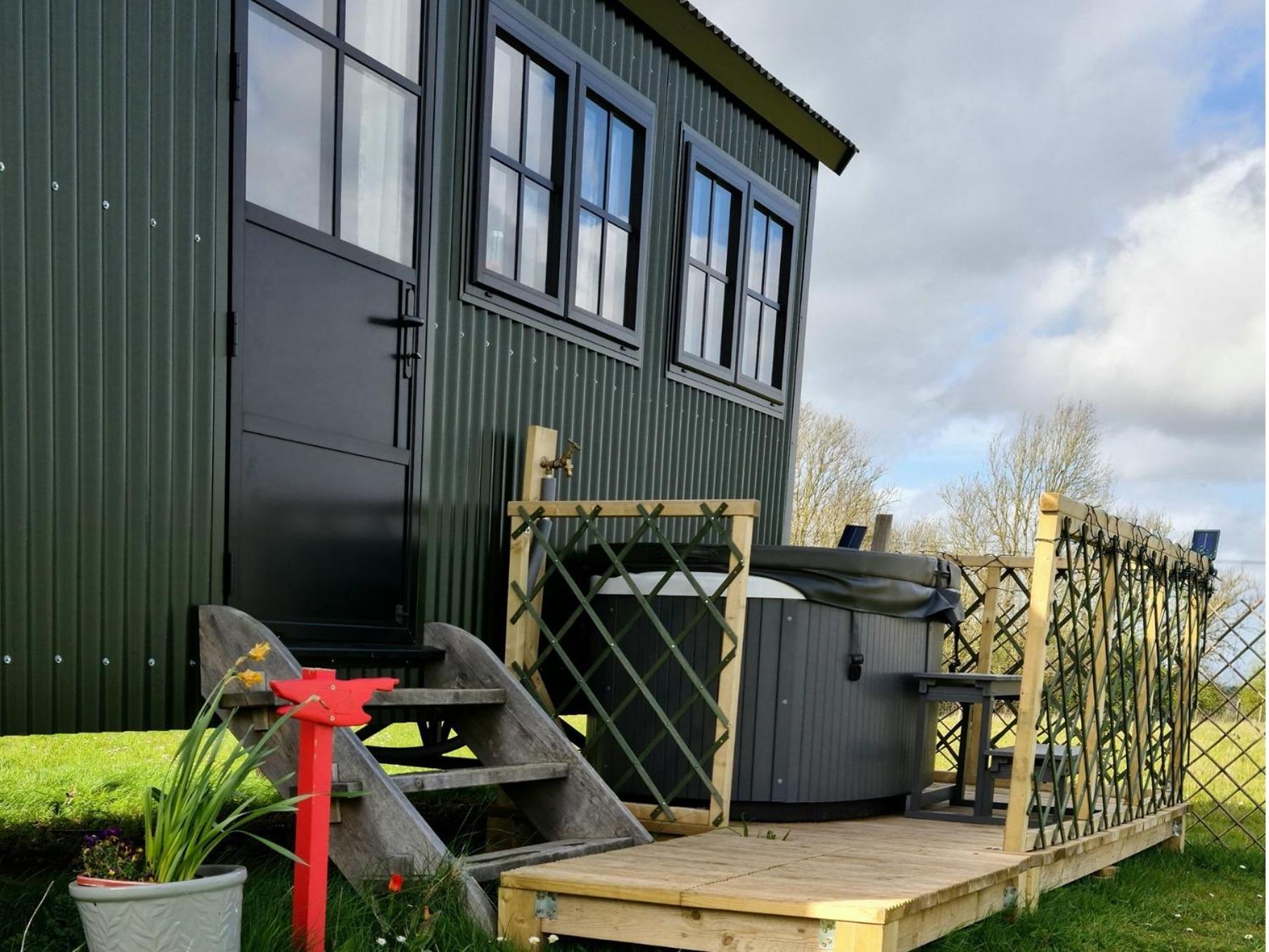 Milberry Green Meadows Warlingham Extérieur photo